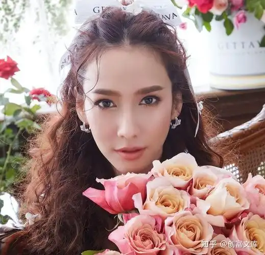 泰国女星aump为何没有人敢惹?她的魅力到底在哪里?