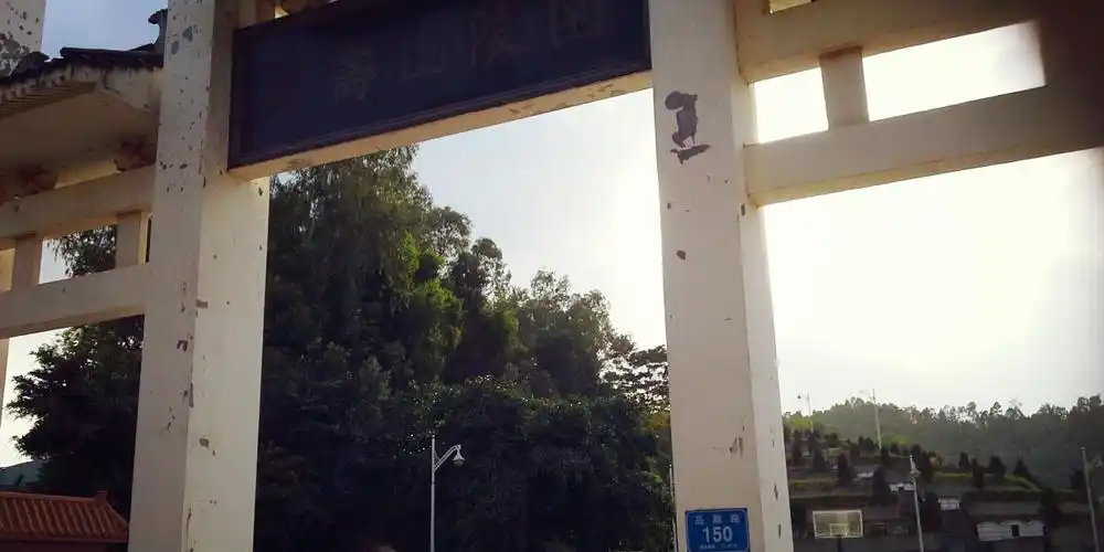 地址,地图,预定,价格,团购,优惠,万寿山陵园(品顺路)在哪,怎么走_深圳