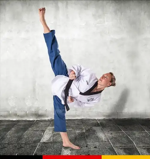 跆拳道品势服道郎德国kwon赛级跆拳道品势服防敞怀加强袖裤口动作声效