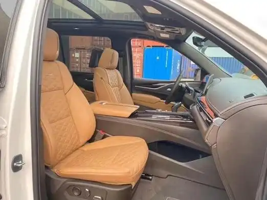 23款凯迪拉克凯雷德加长版价格售135万