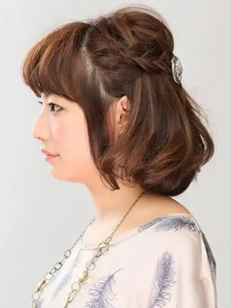 短发波波头扎公主头教程