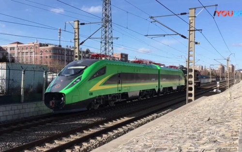 【独家授权转载】【fxd3-j交付京局,偶遇2018新造25g和厂修迎水桥hxd3