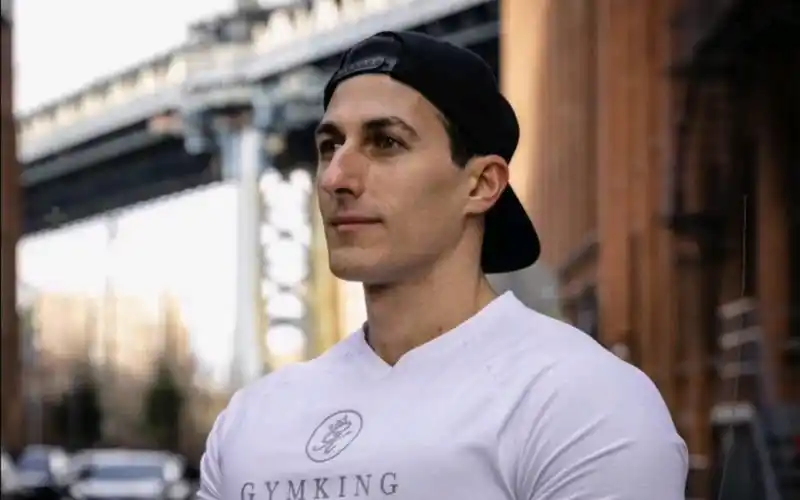 活动  健身高手萨迪克