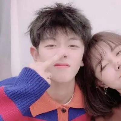 00后可爱搞怪情头一对头像 你做怪我来爱,情侣头像图片-回车桌面