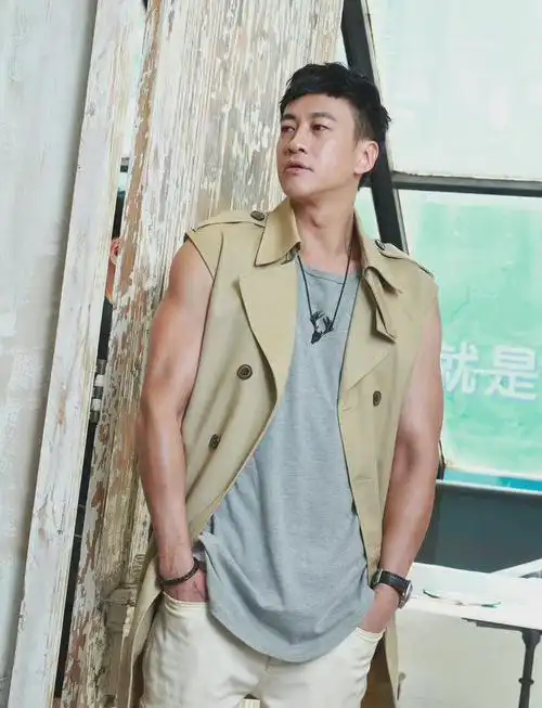 46岁何润东近照