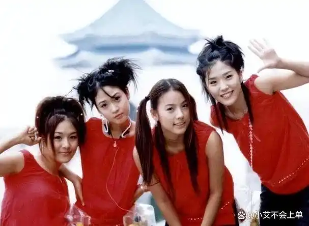 45岁国民妖精李孝利常年踩在商业风口的火辣女孩缺钱了