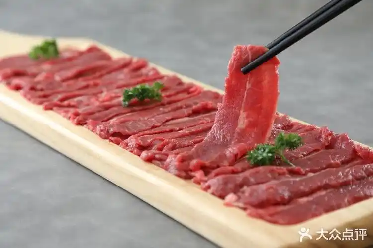 手切鲜牛肉图片