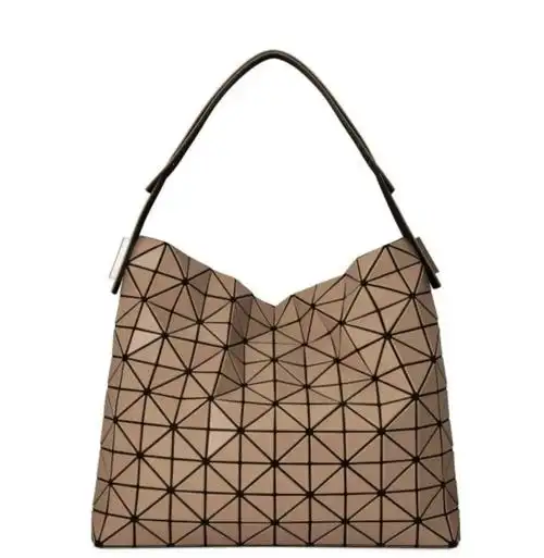 三宅一生新款包包