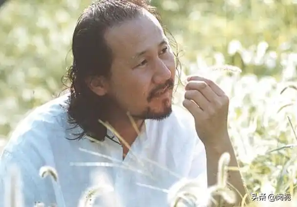 "草原歌手"腾格尔:喝酒败尽家产,妻离女逝,他现今后悔了吗?