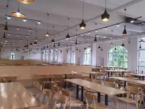 中国传媒大学学校食堂装修改造,对食品价格和质量要求更加严格,基本伙