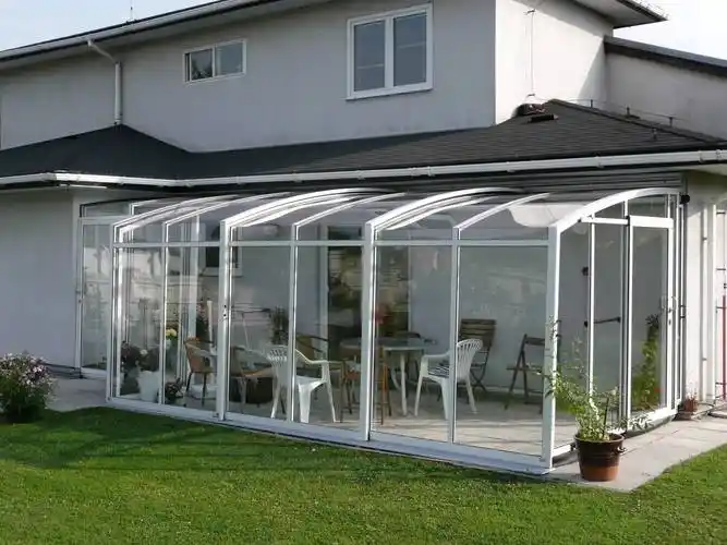 配置庭院泳池移动阳光房的好处