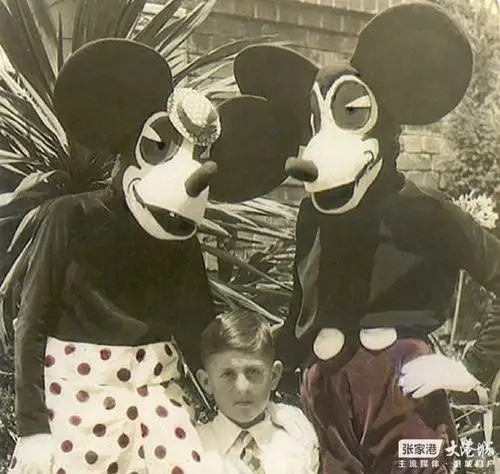 迪士尼里米奇&米妮的演变,看着早年的几对,我赌5毛钱你会被吓到