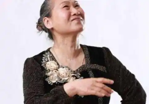 原创62岁出道72岁新剧演太表姑奶奶被骂惨她却笑称很开心