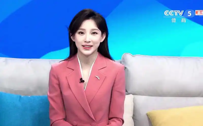 你以为我每天看cctv5体育频道是看球吗?