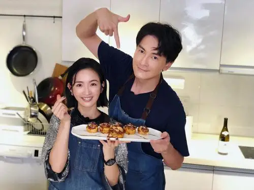 郑元畅林依晨不专业厨房最后同框粉丝不舍恶作剧cp