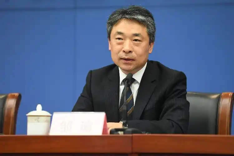 发布会|市减灾办副主任邹瑜:确保春节前基本完成倒房恢复重建