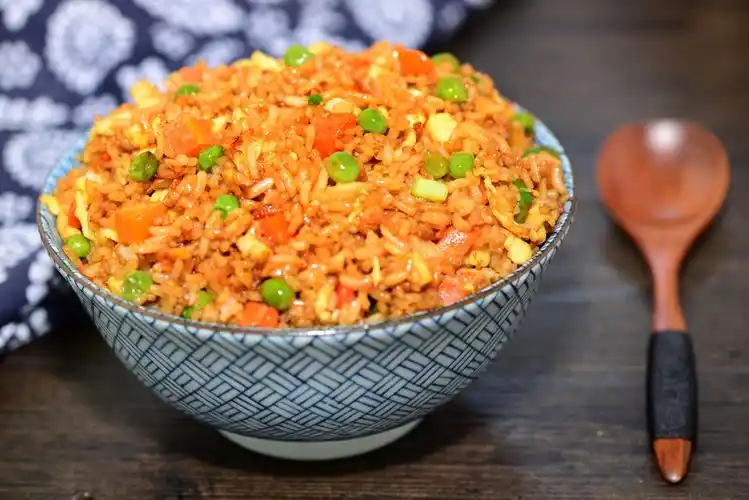 酱油炒饭的做法