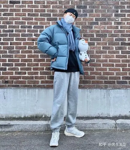 冬天男生羽绒服搭配什么5套穿衣思路百搭实用保暖又帅气