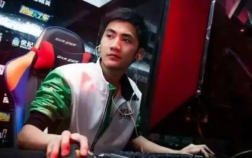 csgo主播茄子发布澄清声明不做中介有被骗的粉丝立刻报警