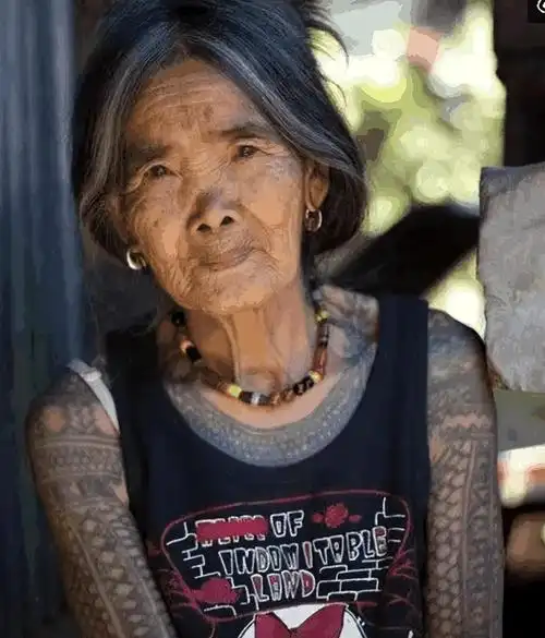 当纹身老了之后会是什么样子看完你还想纹身吗