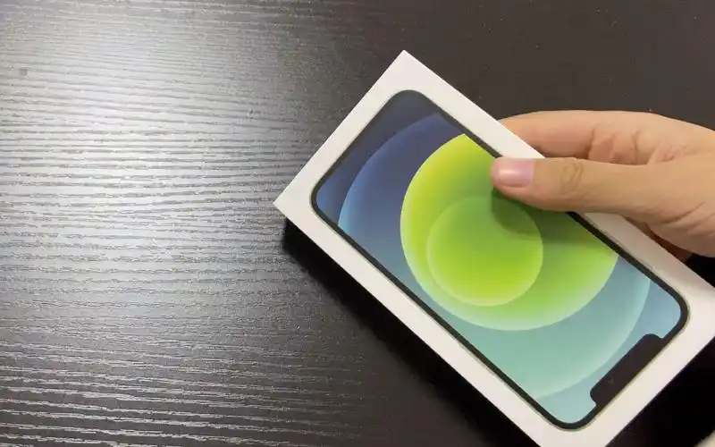 【开箱】iphone12 绿色简单上手体验 magsafe当车载磁吸支架?