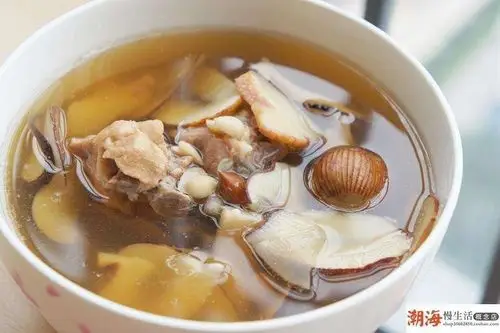 海底椰雪梨猪骨汤