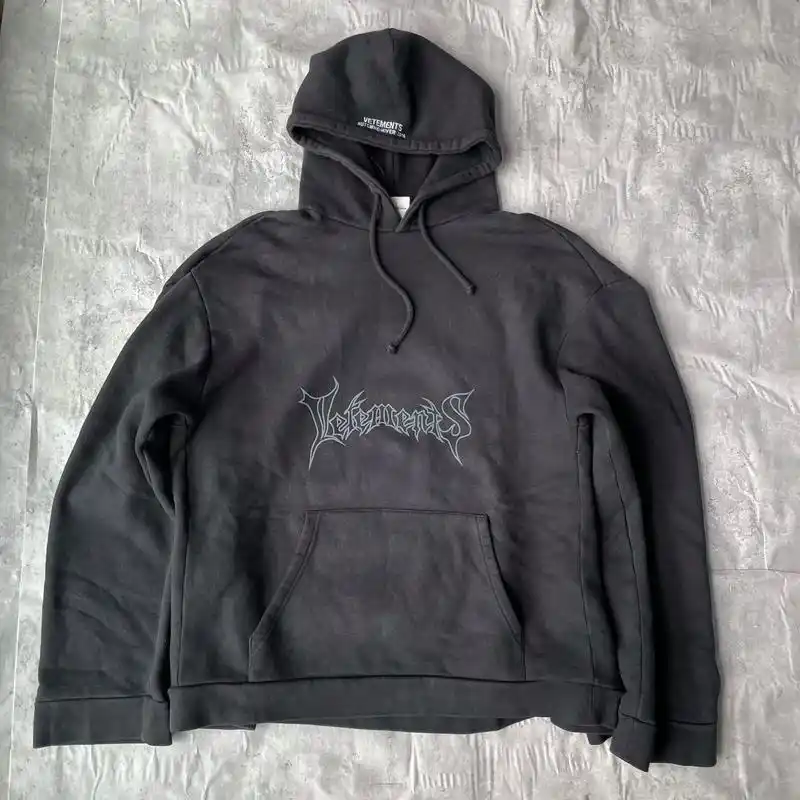 vetements16aw梵文卫衣