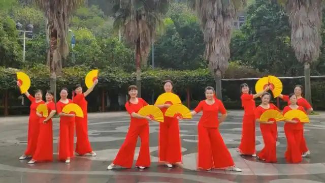 变队形古典扇子舞《书简舞》舞姿优雅好看