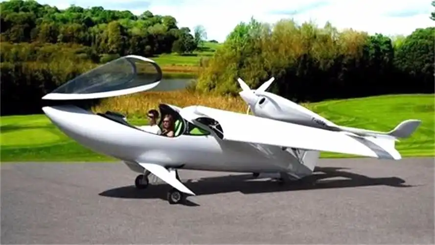 最新多功能家用飞机家门口就可起飞水陆空统统做得到