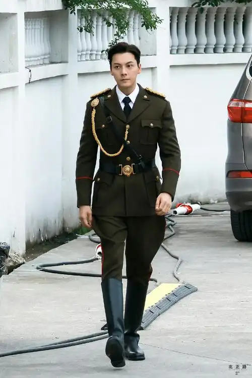 陈伟霆[超话]# 
早上好饱饱!