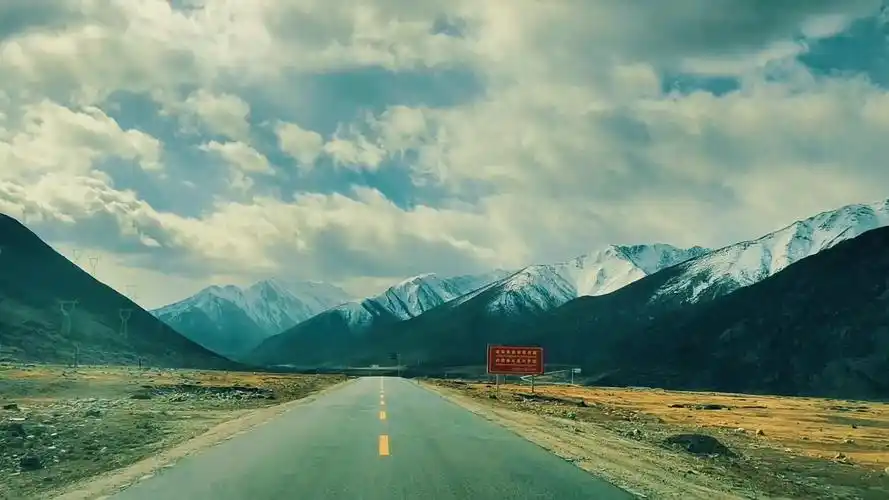 旅行推荐官 318川藏线自驾游 西藏自驾游风景