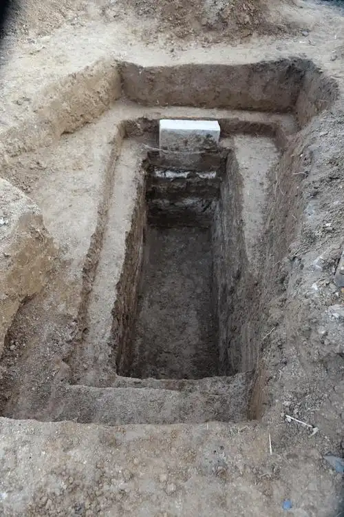 石首市_荆康_墓葬