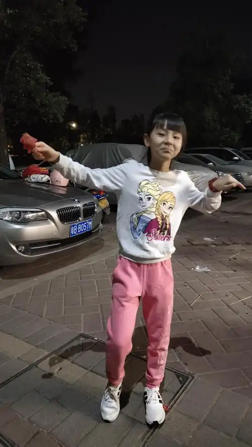 祝王睿涵小朋友十岁生日快乐,学习进步