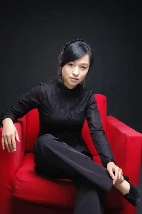 附3张我新带的艺人--魏小军照片,希望将来大家多多支持一下小军!