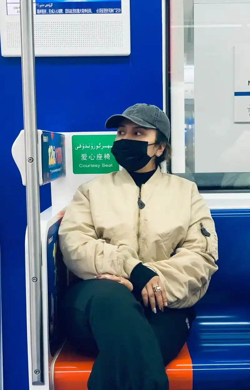 难过的时候不要表现出来 因为没有人能够感同身受#晚安 #这也 - 抖音