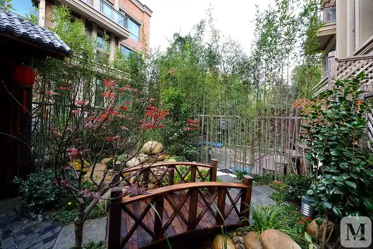 混搭庭院楼梯装修效果图