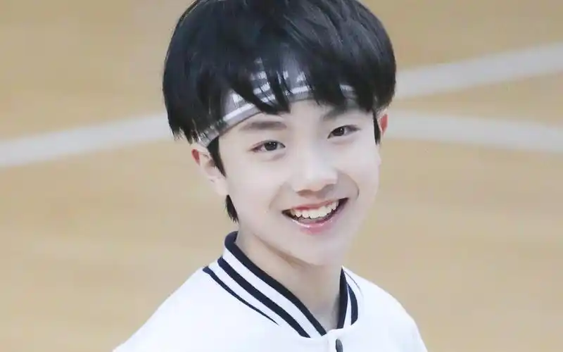 tf家族三代全能小弟弟苏新皓(帅帅)各种技能不完全合集(持续更新)