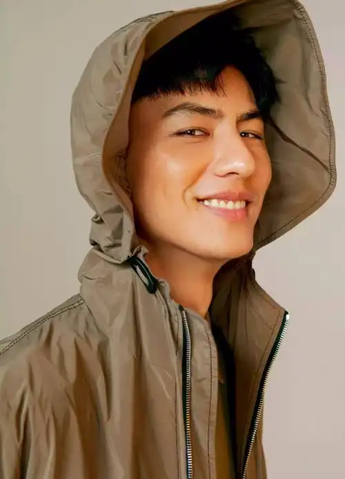 刘畅从超模到演员一直在路上