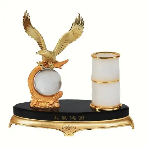 晨晨商务礼品办公桌摆件鹰装饰品摆设大展宏图实用笔筒工艺礼品