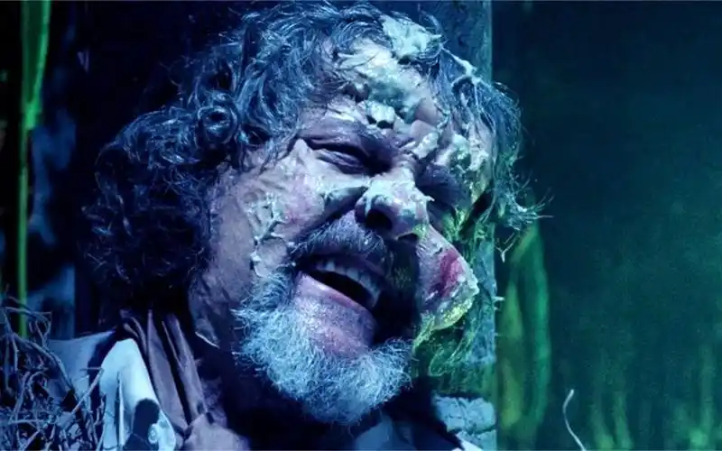 可怕的巫蛊邪术,身体分分钟就被蛆虫分解,香港经典怪物恐怖电影