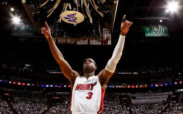 喜爱直播 经典视频喜爱直播讯:德怀恩·韦德(dwyane wade),1982