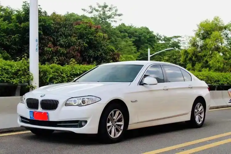 12年宝马523li25l豪华版