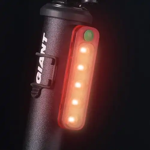 批发自行车灯尾灯 usb充电山地车单车户外骑行闪烁闪光警示夜骑灯