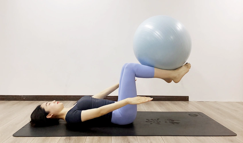 瑜伽球练习