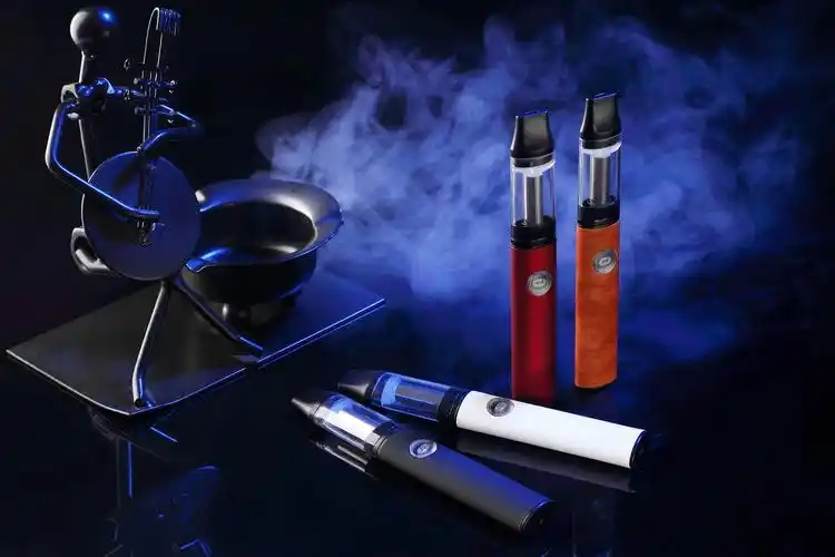 水果味电子烟5月1日起禁售:消费者疯狂囤货200盒,悦刻门店悄然提价