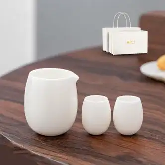 菩本家创意迷你小酒杯上下一白2钱小酒盅小号白酒杯创意一口杯1壶2杯