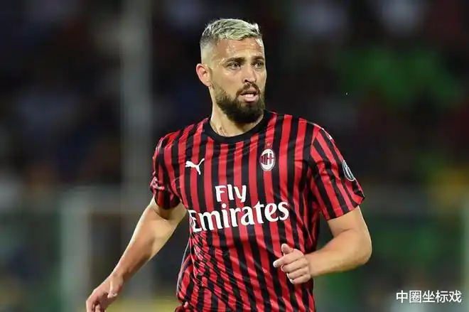 多纳鲁马接近续约但仍有分歧;米兰众传奇致敬——ac米兰新闻