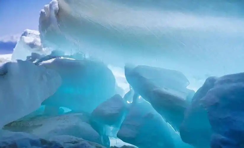 冬天里赛里木湖冰推,冰花,冰泡,到蓝冰演绎过程,惊艳而神奇_湖面_湖水