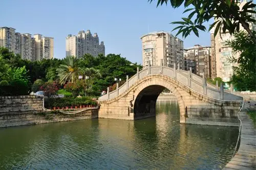 福建省漳州市九龙公园和华安太内仙字潭景区