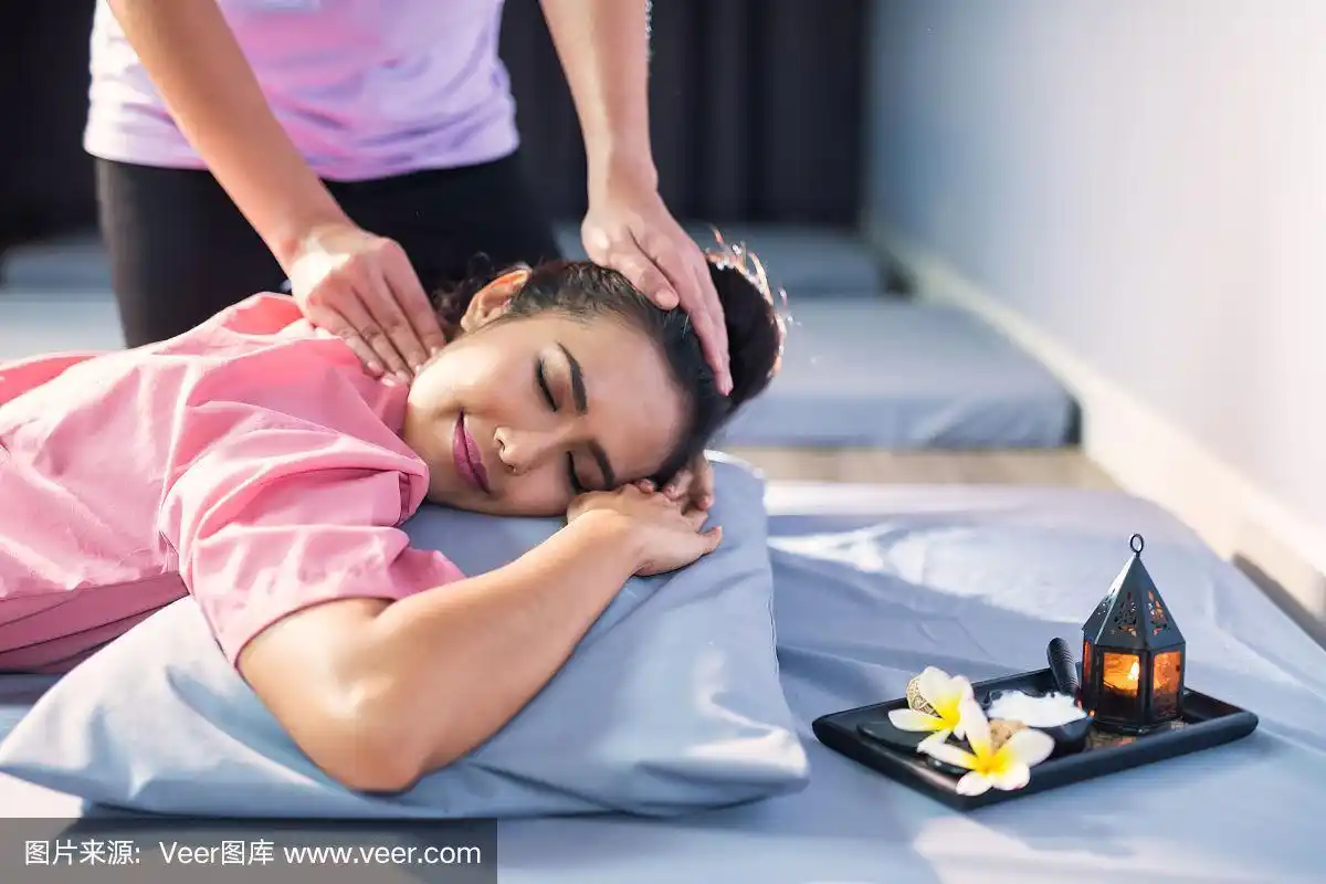 泰式头部水疗按摩